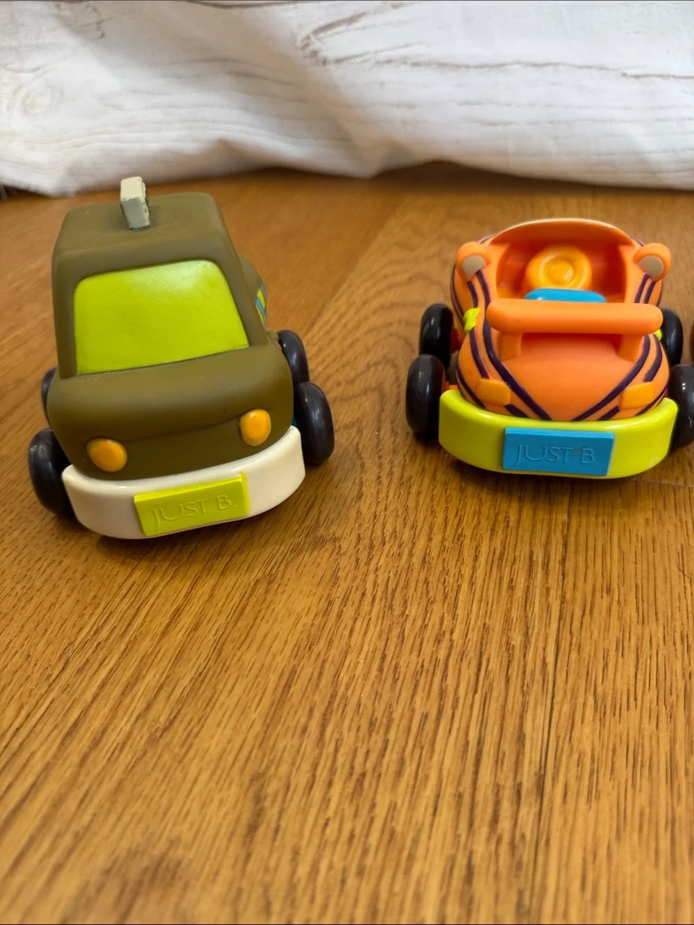 B. Toys Battat Wheeee-ls! Pull Back Cars Soft Chunky Toddler Toy Set of 4